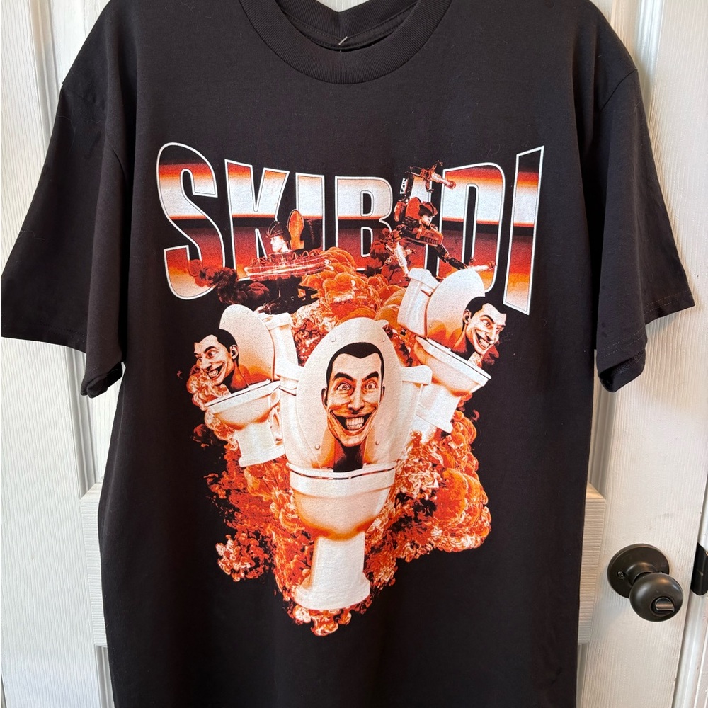 Hot Topic Skibidi Explosion T-shirt